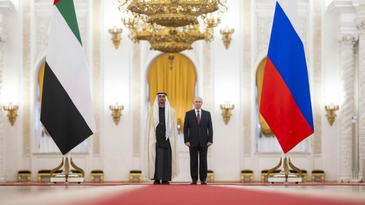 Putin, BAE Devlet Başkanı Al Nahyan ile telefonda görüştü