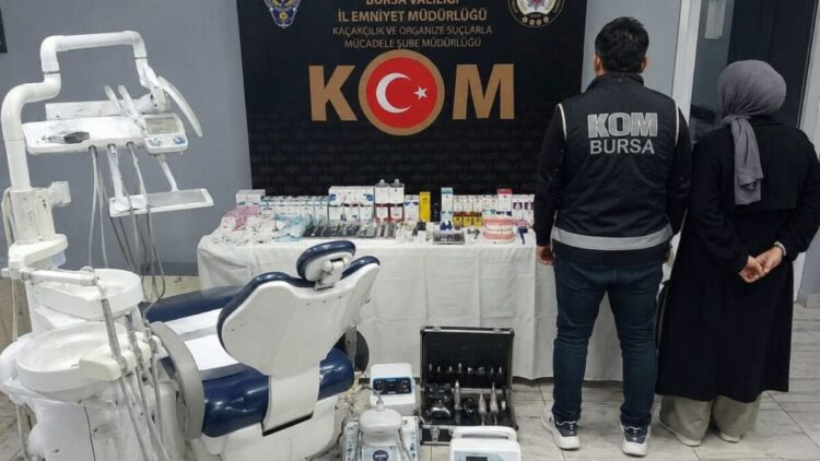 Bursa'da sahte diş hekimlerinin işlettiği kaçak muayenehaneye baskın: 2 gözaltı