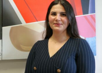 Sanal medya, gençlerin kimliklerini yeniden inşa ettikleri bir platform niteliği taşıyor