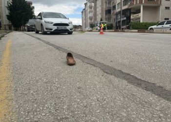 Alkollü sürücünün kullandığı otomobilin çarptığı kadın kurtarılamadı