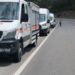 Takla atan otomobildeki 1 kişi öldü, 1 kişi yaralandı; çaya düştüğü değerlendirilen kişi aranıyor