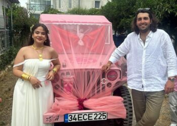 Hurda cipi babası yenileyip pembeye boyadı, nişanlısına çeyiz hediyesi yaptı