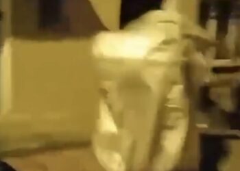 Kağıthane'de iş insanının kayınvalidesinin evine silahlı saldırıda yeni görüntüler; son anda kurtuldu
