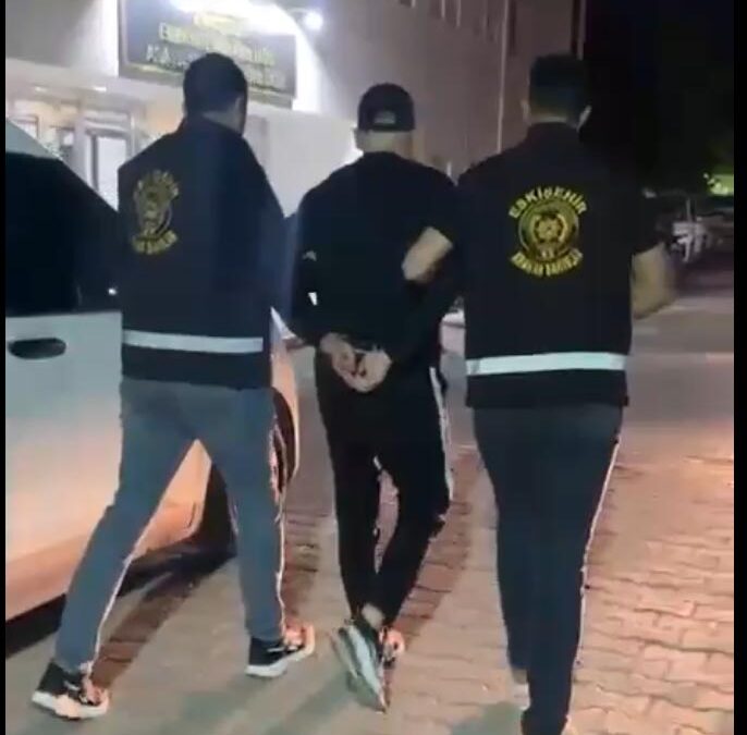 50 yıl hapis cezasıyla aranan firarir Eskişehir’de yakalandı