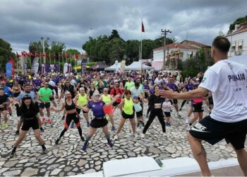 Foça'da maraton coşkusu