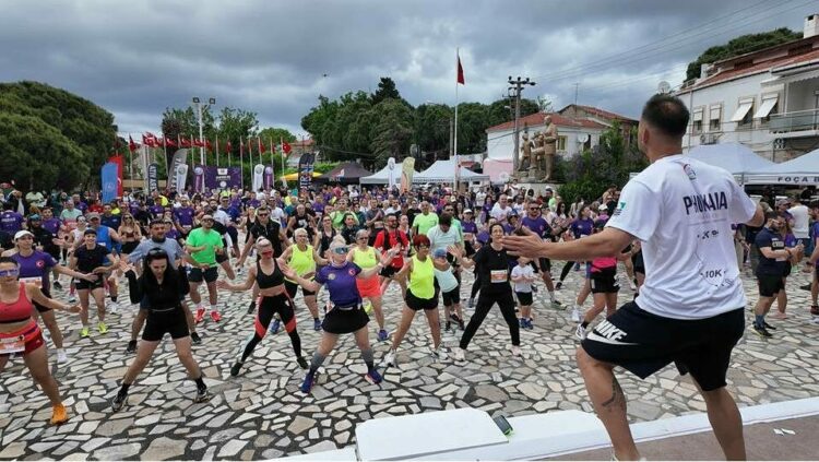 Foça'da maraton coşkusu