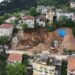 Kocaeli'de, temel kazısı sırasında toprak kaydı, 5 bina tahliye edildi