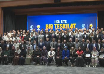 AK Parti İstanbul İl Başkanlığı yeni çalışmalarını 'Her Site Bir Teşkilat' programında tanıttı