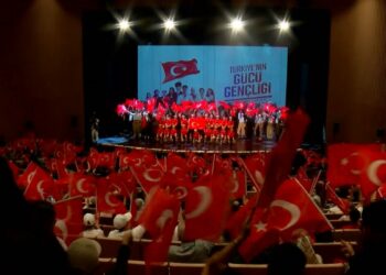 Atatürk Kültür Merkezi'nde 19 Mayıs coşkuyla kutlandı