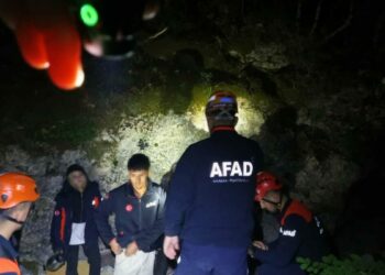 Şelale bölgesinde kaybolan 4 genç sağ bulundu