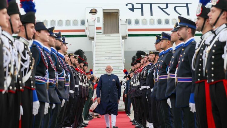 Hindistan Başbakanı Modi, İtalyan mevkidaşı Meloni ile görüştü