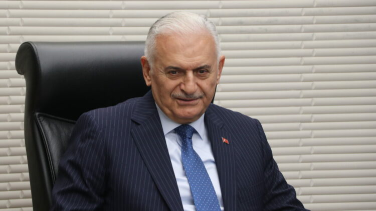 Binali Yıldırım: Dilde, işte, fikirde birlik diyoruz