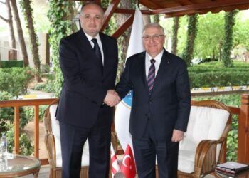 Bakan Güler, Gürcistanlı mevkidaşı Chikovani ile görüştü
