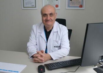 ‘Çocuklukta güneş yanığı melanom riskini artırıyor’
