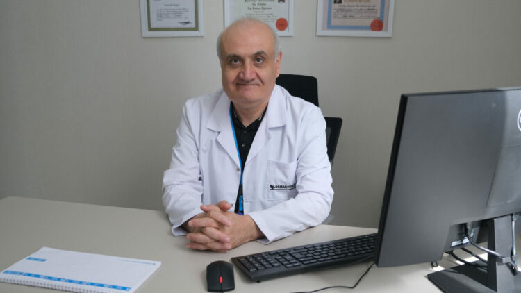 ‘Çocuklukta güneş yanığı melanom riskini artırıyor’