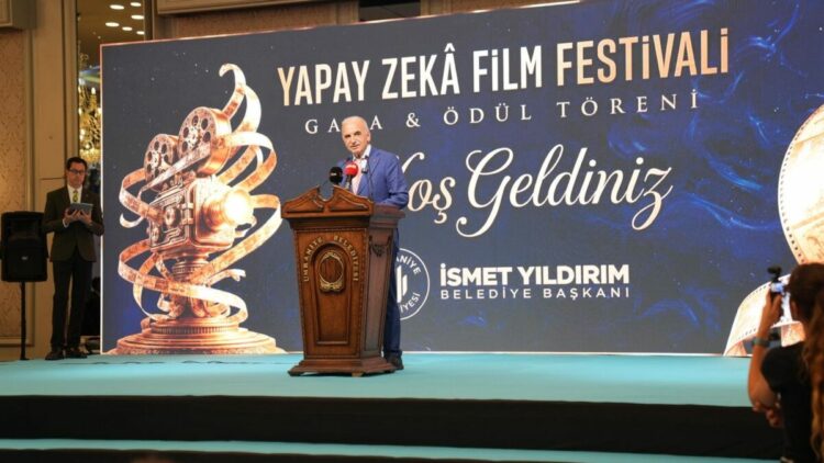 Ümraniye'de ‘Yapay Zeka Film Festivali’ ödül töreni gerçekleştirildi