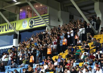 Menemen FK'nın Tire'ye taşınacağı iddiası taraftarı ayağa kaldırdı