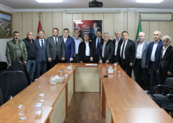 Karadeniz'de çay toplama ücretleri belirlendi