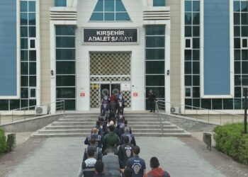 Kırşehir merkezli siber dolandırıcılık operasyonu: 18 tutuklama