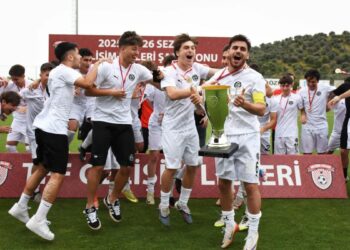 Manisa FK'dan şampiyon takıma teşekkür mesaj