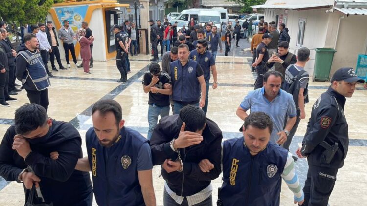 Şanlıurfa'da merkezli yasa dışı bahis operasyonu; 18 şüpheli adliyede