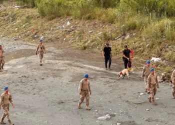 Hatay'da Asi Nehri taştı, sağanakta köprü ve yollar ile bir ev çöktü; 3 ölü, 3 yaralı, 1 kayıp