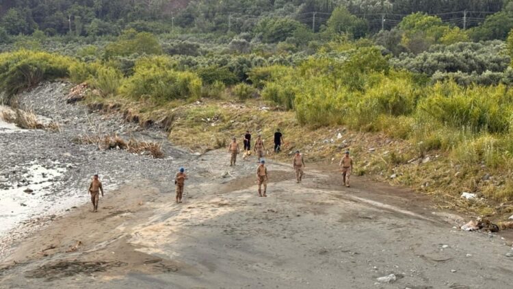 Hatay'da Asi Nehri taştı, sağanakta köprü ve yollar ile bir ev çöktü; 3 ölü, 3 yaralı, 2 kayıp
