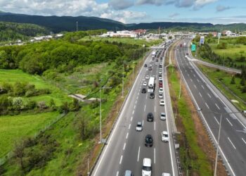 Bolu Dağı geçişinde bayram trafiği yoğunluğu