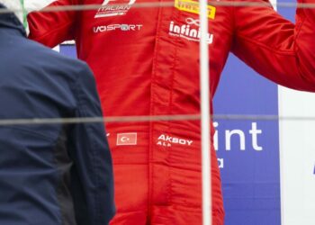Formula pilotu Alp Aksoy: Hedefim her zaman birincilik