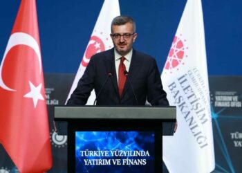 İletişim Başkanı Duran: Türkiye, küresel ekonominin fırtınalı sularında sığınılacak güvenli liman haline gelmiştir