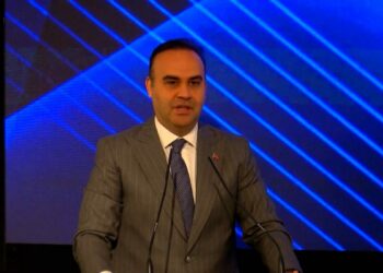 Bakan Kacır: İmalat sanayi katma değerimizi 23 yılda 41 milyar dolardan 246 milyar dolara taşıdık