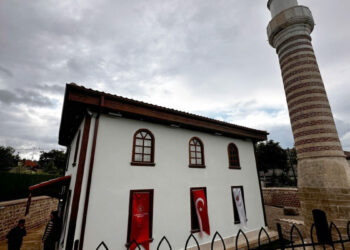 Edirne'de restore edilen tarihi mescit, cami olarak ibadete açıldı
