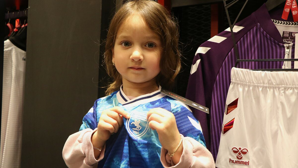 Samsunspor FC Official Store, yoğun ilgiyle açılış yaptı