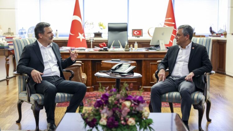 TİP Genel Başkanı Baş ve sendikalardan CHP'ye ziyaret