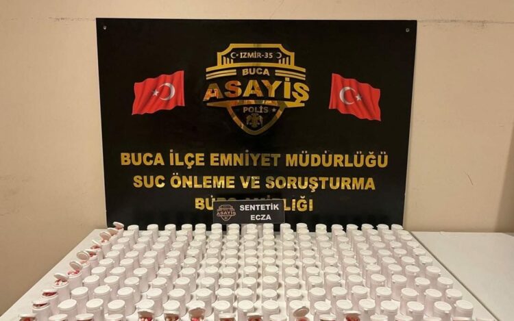 İzmir'de 10 bin 854 adet sentetik ecza hapı ele geçirildi; 1 tutuklama
