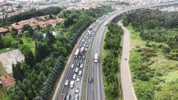 TEM'in Kocaeli geçişinde bayram yoğunluğu