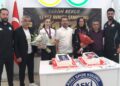 ASKİ Spor, milli tekvandocuların başarısını pasta keserek kutladı