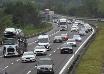 Anadolu Otoyolu'nun Bolu geçişinde bayram trafiği