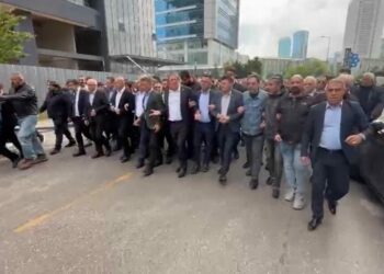 CHP Genel Merkezi'nde tahliye gerginliği