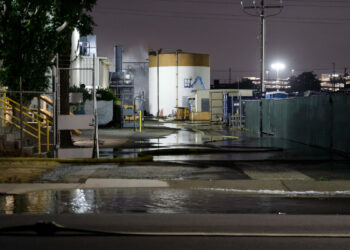 California'da kimyasal sızıntı riski nedeniyle acil durum ilan edildi