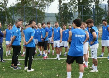 İzmirspor, 3'üncü kez Süper Amatör Lig'de