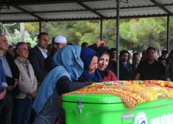 Hatay'daki selde ölen Musa’nın annesi: Polis olacaktın, nereye gidiyorsun