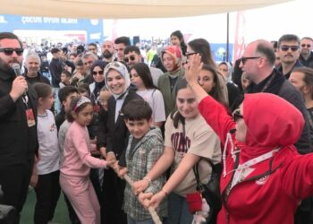 Bakan Göktaş, Etnospor Kültür Festivali'ni ziyaret etti