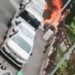 Beyoğlu’nda park halindeki otomobilin alev alev yandığı anlar kamerada