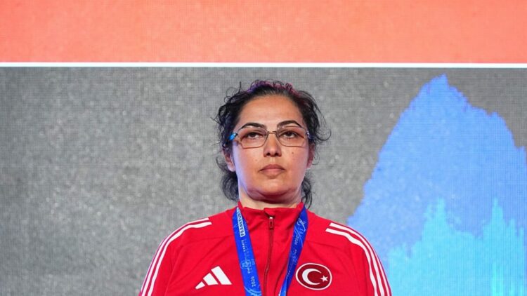 Milli para karateci Suna Saraçoğlu, Avrupa ikincisi oldu