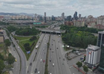 Kurban Bayramı öncesi İstanbul'da yollar boş kaldı