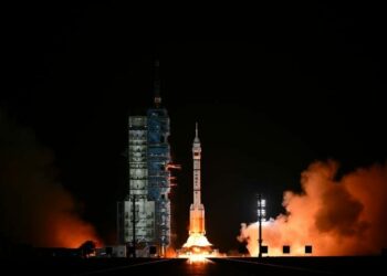 ‘Shenzhou-23’ uzay mekiği Tiengong Uzay İstasyonu'na ulaştı