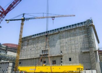 Akkuyu NGS’nin 3’üncü Güç Ünitesinin makine dairesine ana köprülü vinç yerleştirildi