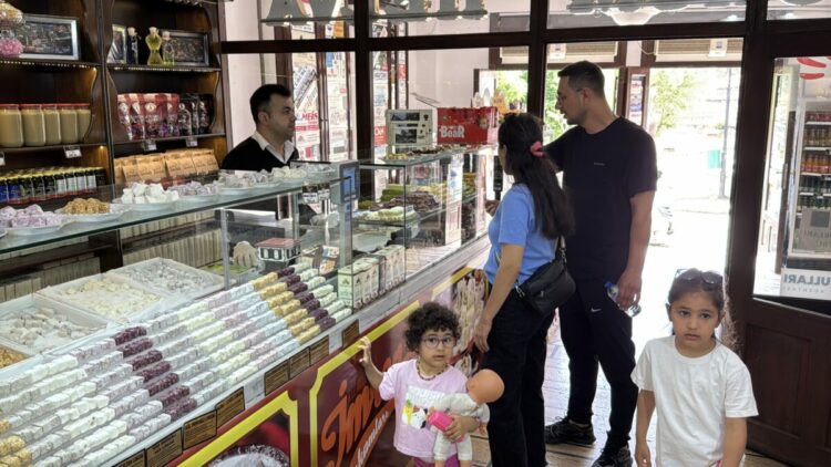 Safranbolu’nun meşhur lokumcularında bayram yoğunluğu