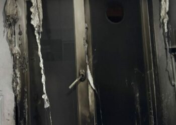 Bursa'da eski eşinin yaşadığı eve benzin dolu şişe atıp yangın çıkardı